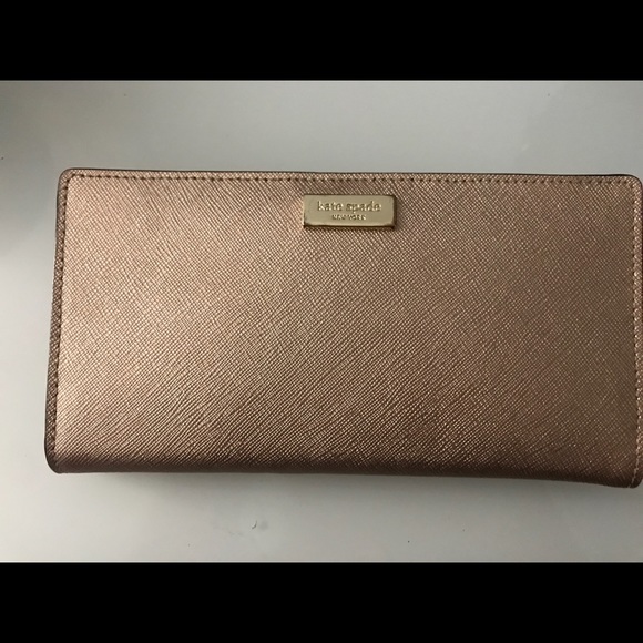 Kate Spade Bifold Wallet - Picture 7 of 8